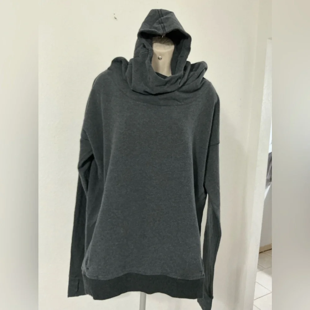 Lululemon Stress Less Funnel Hoodie Grey Thumbhole Sweatshirt Size 10